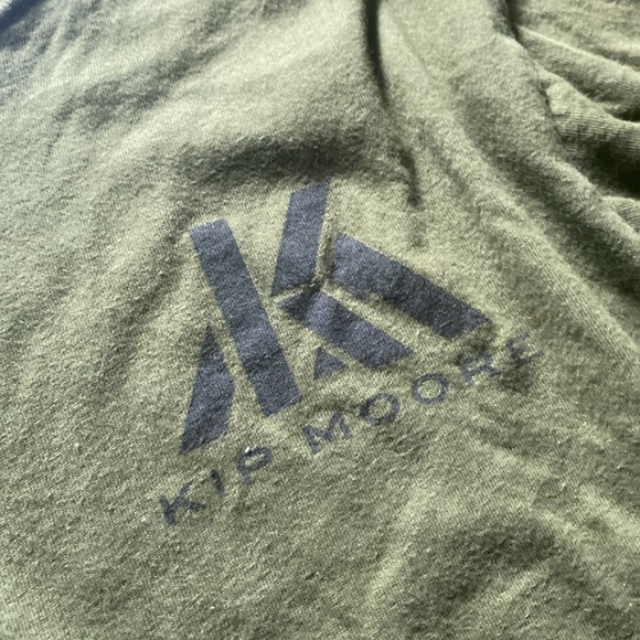 Kip Moore Green Long Sleeve - Picture 2 of 7